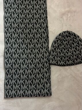 Vintage Michael Kors Hat and Scarf set